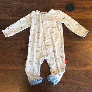 Magnetic Me “Hug Dispatcher” Newborn Footie